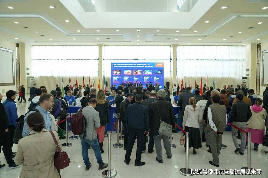 吹爆2024年俄罗斯国际起重装备及高空作业展SPTOCranes(图1)