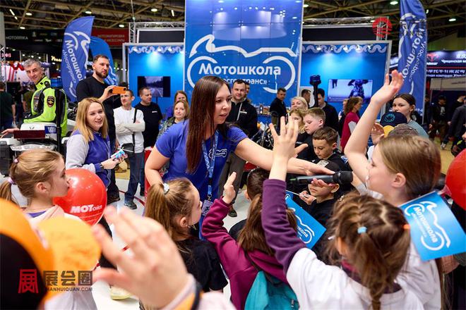 米乐M6平台：2025年俄罗斯新能源电动车及充电桩展(图3)