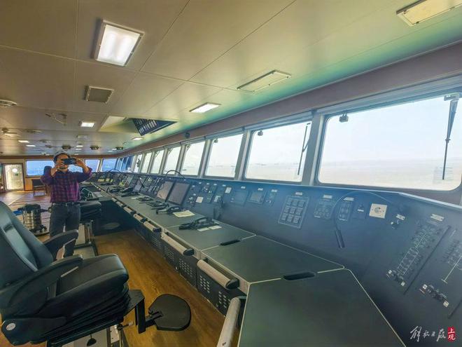 海上风电建设利器世界唯一“三航翔安”建造完成(图2)
