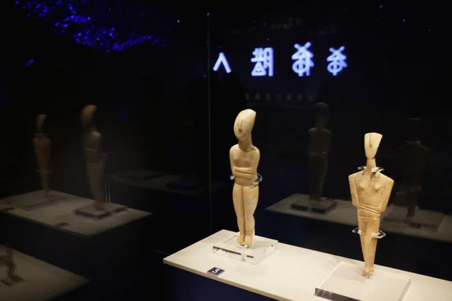 首博团队揭秘希腊大展：策展历时8年桃金娘形花冠布展不易(图2)