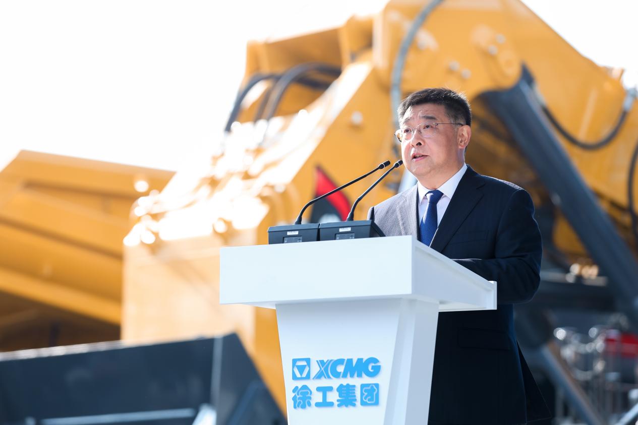 米乐M6平台：12000㎡、超180款展品——智慧徐工震撼亮相baumaCHINA2024(图5)