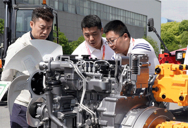 米乐M6：潍柴发布2024款工程机械动力新产品(图1)