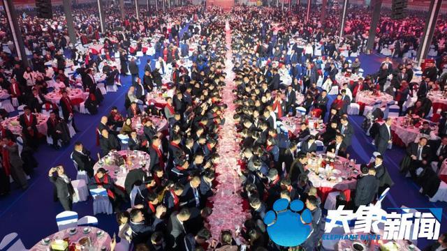 米乐M6：“全网最爱发钱”的那个老板｜面孔(图5)