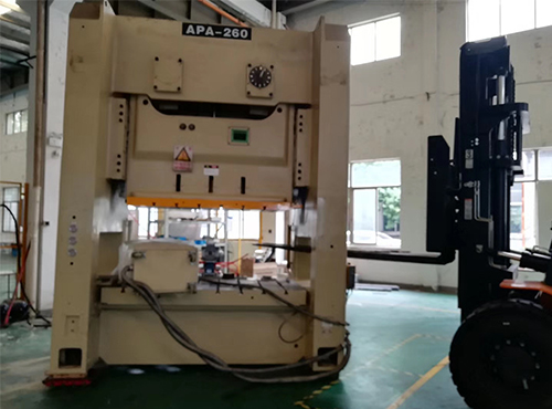 米乐M6平台：设备起重(图1)