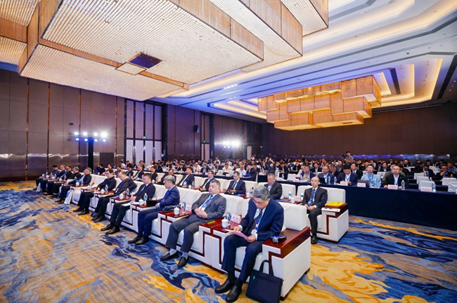 行业盛会万众瞩目2025中国重型机械科技大会在河南郑州成功举办(图1)