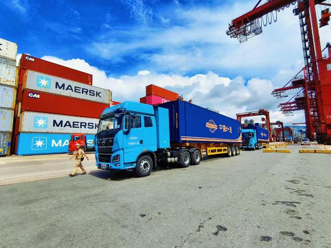 米乐M6平台：告别“单打独斗”构筑产业链协同中国电动重卡驶向全球(图2)