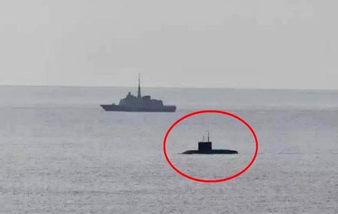 米乐M6平台：俄媒体：俄军潜艇突然浮出水面北约被吓破了胆究竟是咋回事？(图1)