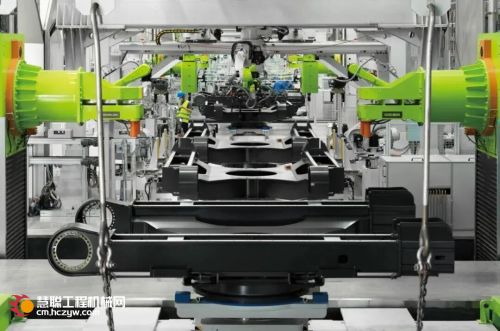 米乐M6平台：从领航级智能工厂看中联重科的“智造”升维(图3)