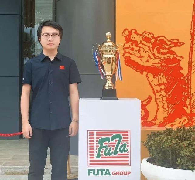 成都棋手许文章夺得第七届越南“芳庄杯”象棋大师赛冠军为棋城再添国际赛事锦标(图1)