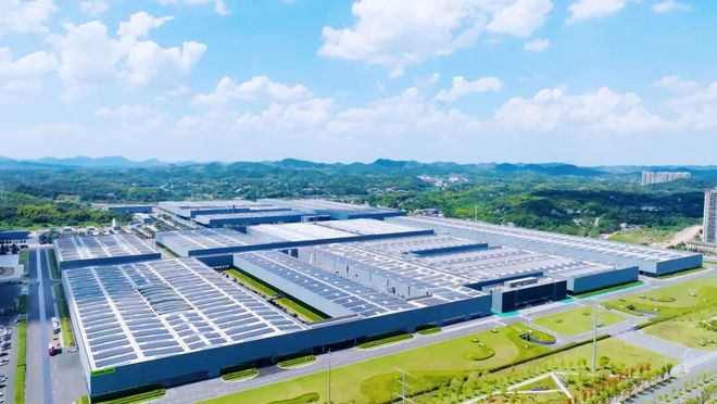 领航智造惊艳国展！中联重科亮相中国制造“十四五”成就展(图2)