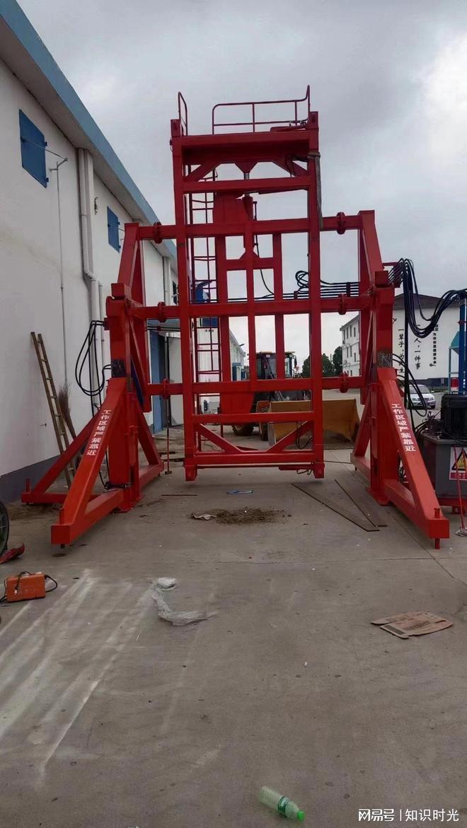 米乐M6平台：口碑好的40尺集装箱翻转机厂家实力推荐榜(图1)