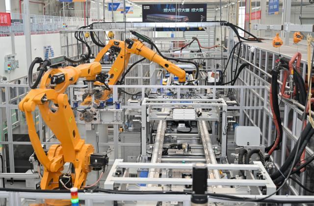 米乐M6平台：扛牢“头马”担当徐州跑出区域中心城市建设“加速度”(图3)