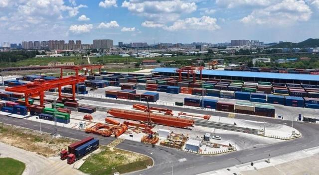 米乐M6平台：扛牢“头马”担当徐州跑出区域中心城市建设“加速度”(图2)