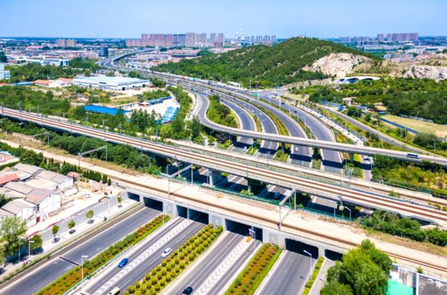 米乐M6平台：扛牢“头马”担当徐州跑出区域中心城市建设“加速度”(图5)