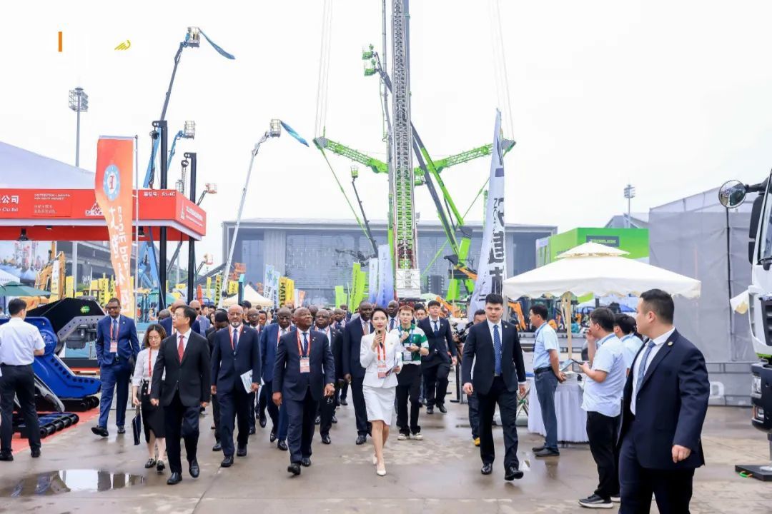 米乐M6：透过工程机械展看湖南这条“硬腿”(图3)