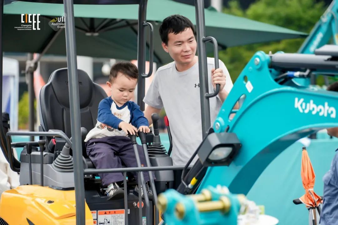 米乐M6：透过工程机械展看湖南这条“硬腿”(图7)